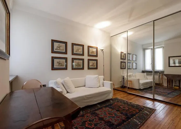 Charming Apartment In Milan Porta Venezia